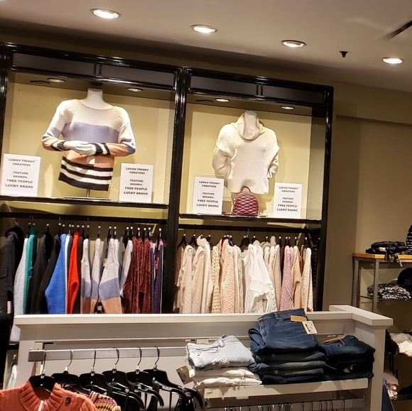 BREAZCOUTURE - Picture 5 of 8